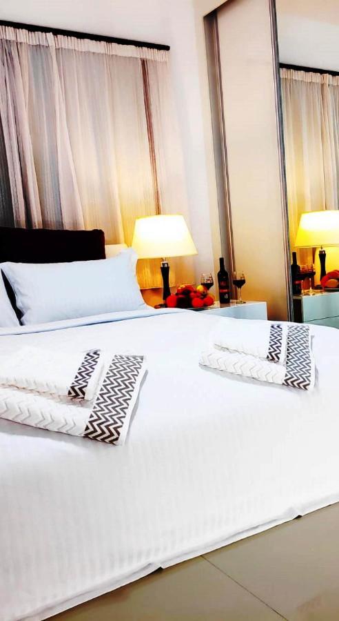 Uptown Holiday App & Pool Daily Rental Contactless Check In & Check Out 파마구스타 외부 사진