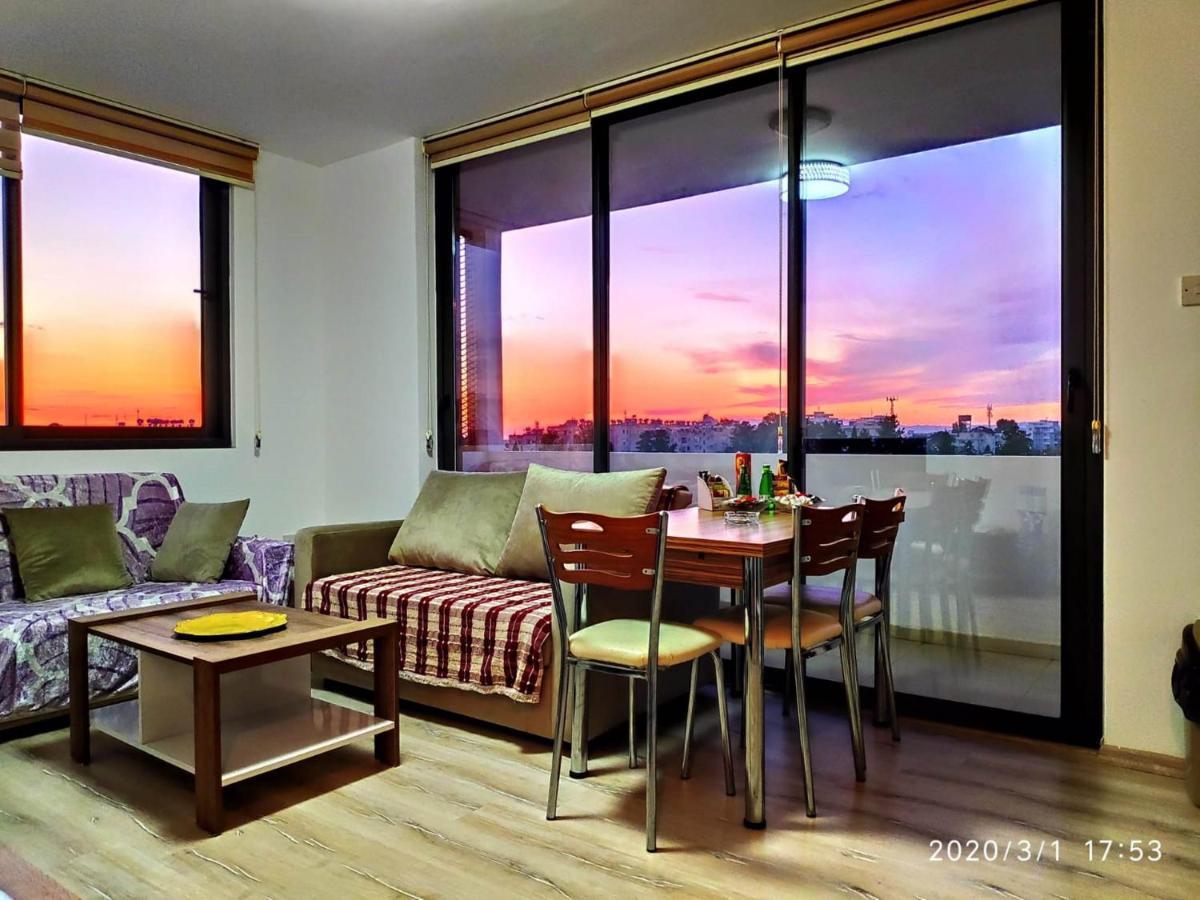 Uptown Holiday App & Pool Daily Rental Contactless Check In & Check Out 파마구스타 외부 사진